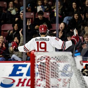 Image post by @harvardmhockey on Instagram