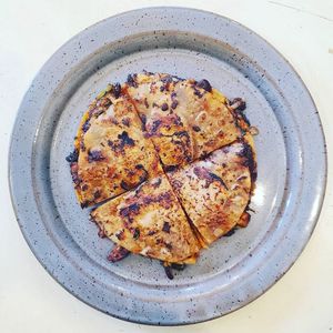 Image post by @eatcoyotas on Instagram