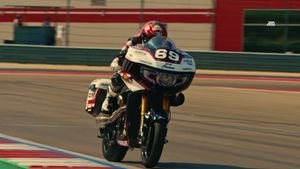Video post by @motoamerica on TikTok