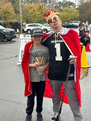 Image post by @vucommodores on Twitter