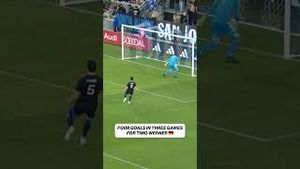 Video post by @FOX Soccer on YouTube