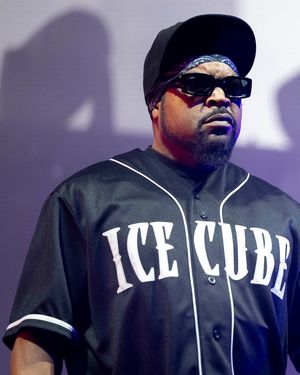 Video post by @moda_center on TikTok