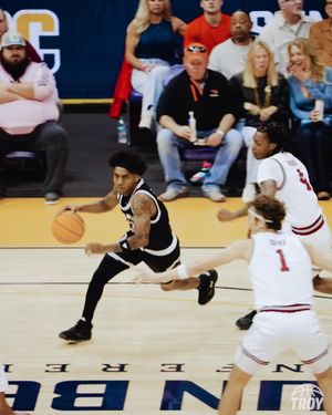 Video post by @TroyTrojansMBB on Twitter