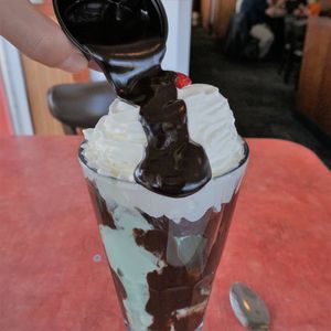 Image post by @friendlys on Instagram