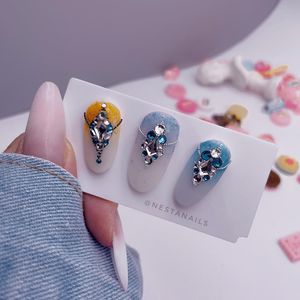Image post by @nestanails on Instagram