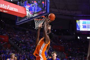 Image post by @Vol_Hoops on Twitter