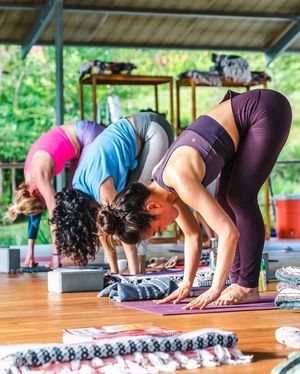 Image post by @LilaFlowYoga on Facebook