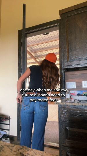 Video post by @Rodeo Girlies Club on Facebook