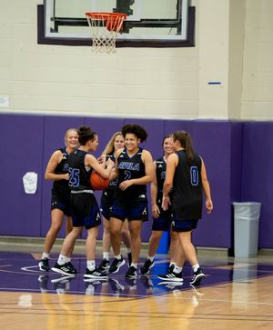 Image post by @Avila_WBBall on Twitter