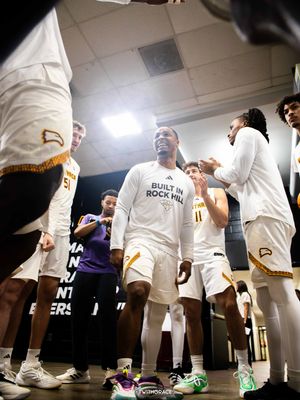 Image post by @shotwithgrace on Instagram