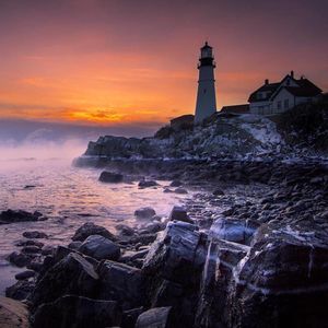 Image post by @themainemag on Instagram