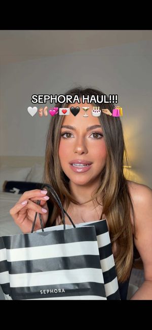 Video post by @anyaweitz on TikTok