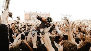 Video post by @rollingloud on YouTube