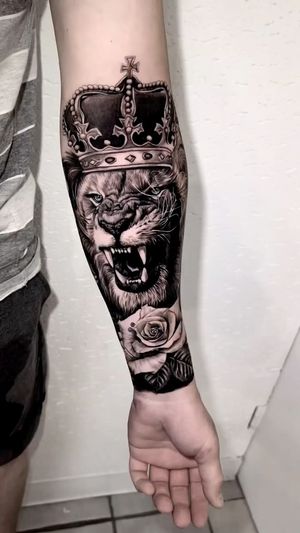 Video post by @skindesigntattoos on Instagram