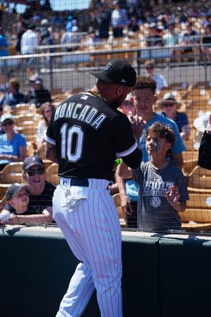 Image post by @mlbcuba on Twitter