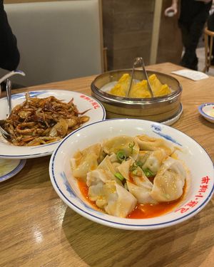 Image post by @sarah_in_toga on Instagram