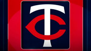 Video post by @twinstv on Facebook