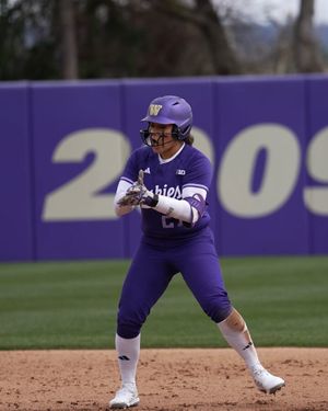 Video post by @UWAthletics on Twitter