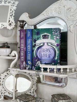 Image post by @fairyloot on Instagram