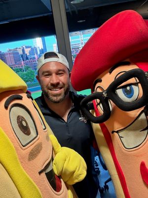 Image post by @clehotdogs on Instagram