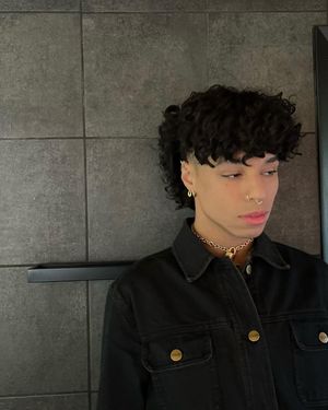 Image post by @larray on Instagram