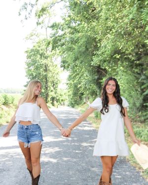 Image post by @alphachiua on Instagram