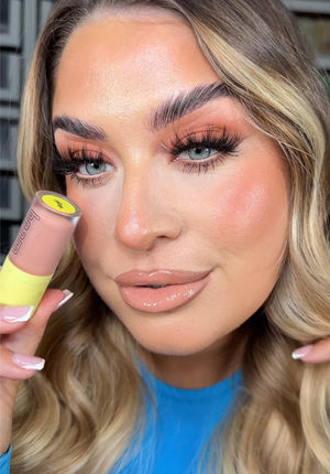Video post by @beckymorganmakeup on TikTok