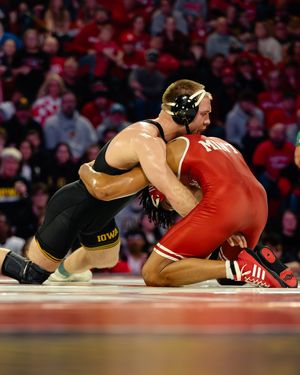 Image post by @iowahawkeyewrestling on Instagram