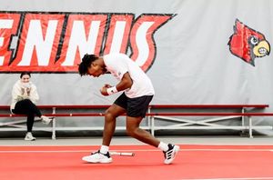 Image post by @louisvillemten on Instagram