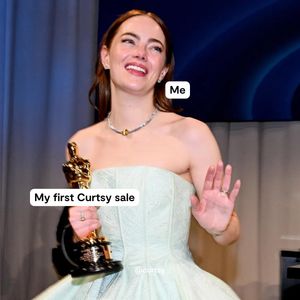 Image post by @curtsy on Instagram