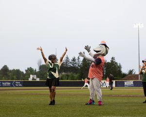 Image post by @lakeshore_chinooks on Instagram