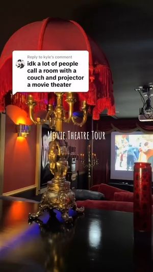 Image post by @valenciatheaterseating on Instagram