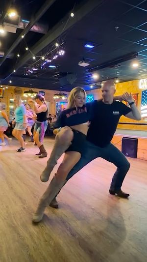 Video post by @official_linds on Instagram