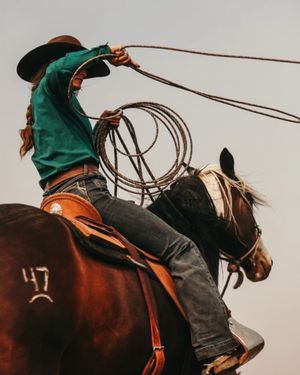 Image post by @cowgirlmagazine on Instagram