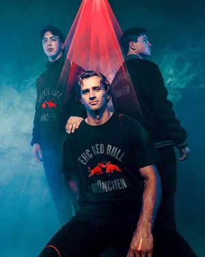 Image post by @redbullshop on Instagram