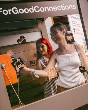 Image post by @orangeromania on Instagram