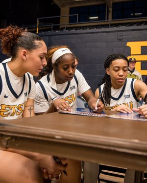 Image post by @etsu_wbb on Instagram