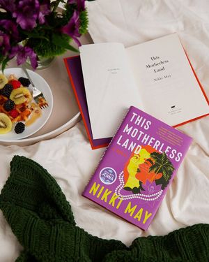 Image post by @readwithjenna on Instagram