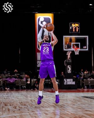 Image post by @gleaguesuns on Instagram