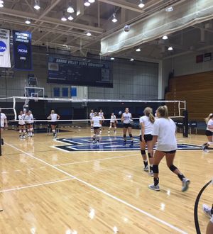 Image post by @GVSUVOLLEY on Twitter