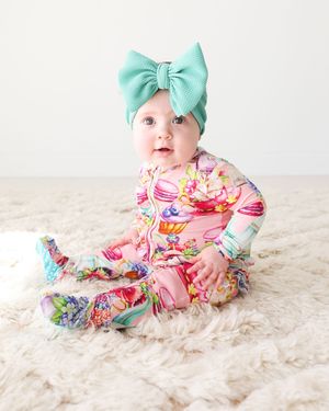 Image post by @poshpeanut on Instagram