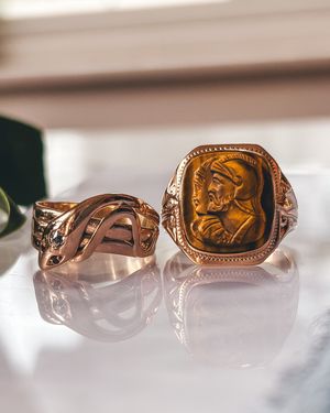 Image post by @maejeanvintage on Instagram