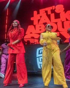Image post by @darienlakeamp on Instagram