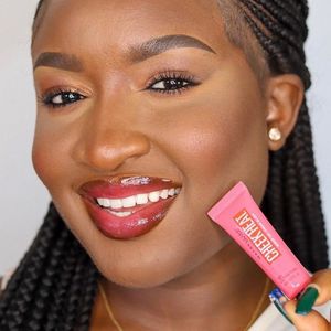 Image post by @maybelline on Instagram