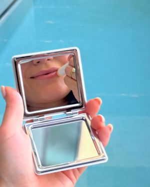 Image post by @niveausa on Instagram