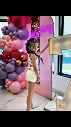 Video post by @Heather's Balloon Boutique & Decor on Facebook