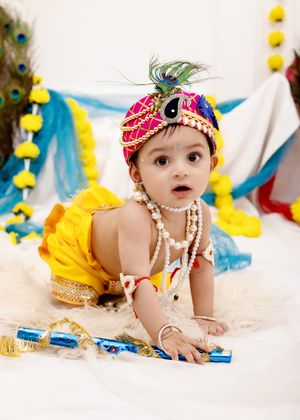 Image post by @newbornbabyphotographystudio on Instagram