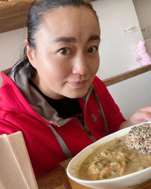 Image post by @meiko_satomura on Instagram