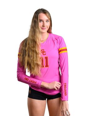 Image post by @uscwomensvolley on Instagram