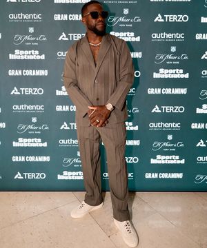 Image post by @kevinhart4real on Instagram